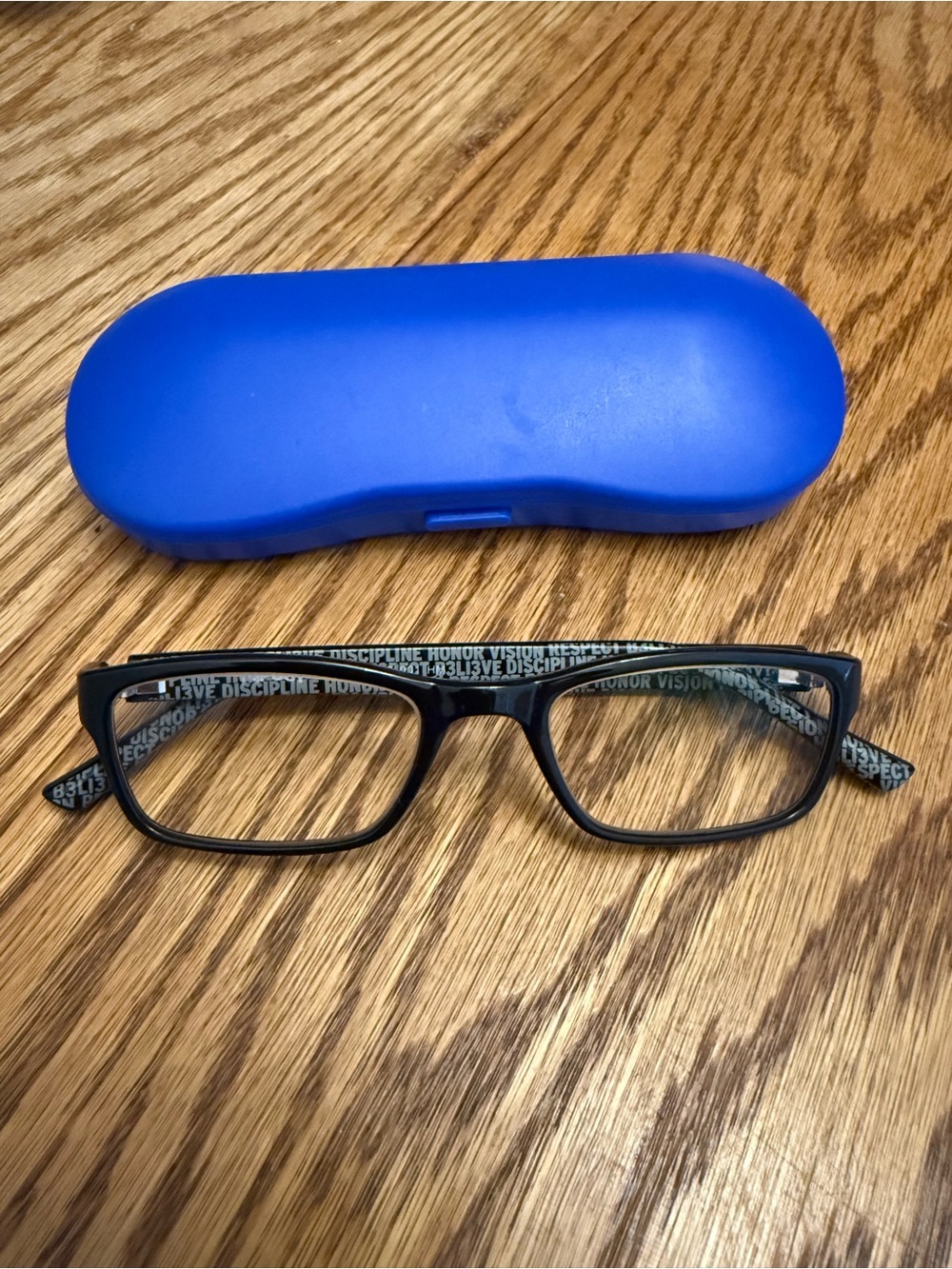 Tapout Black Eyeglasses with Blue Case